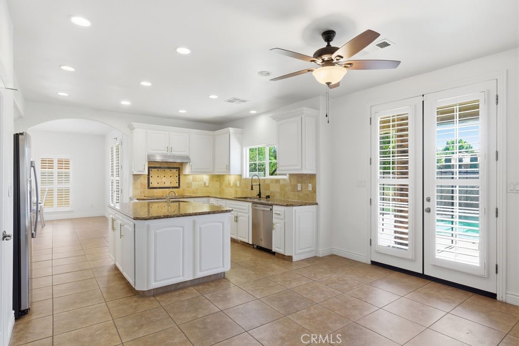 2510 Edingal Property Photo 19