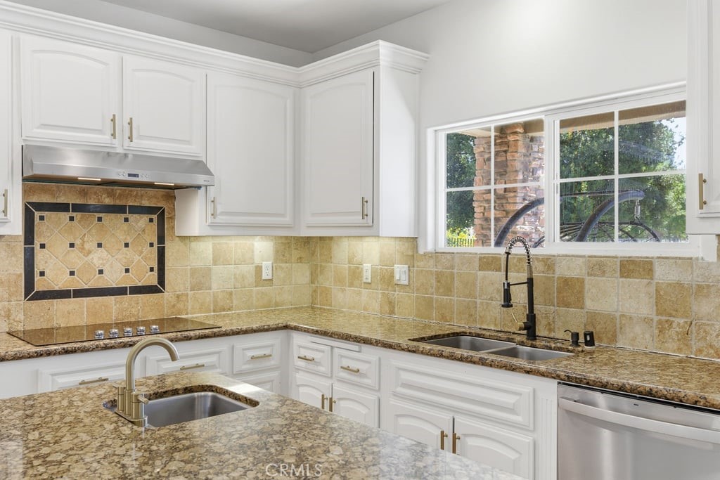 2510 Edingal Property Photo 21