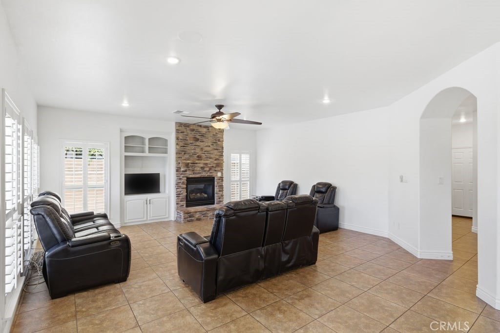 2510 Edingal Property Photo 28