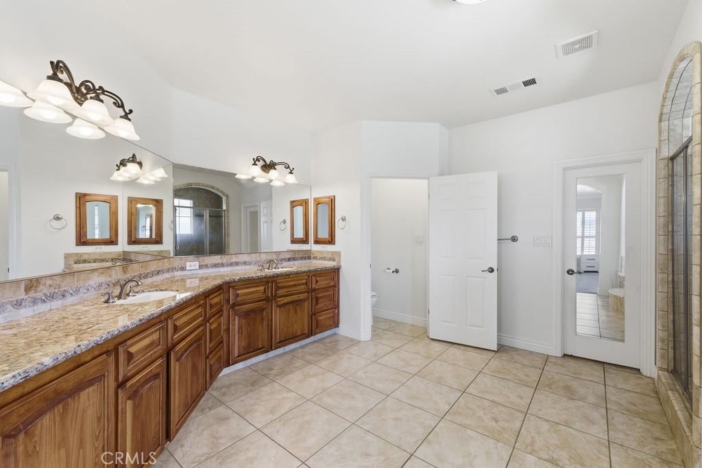2510 Edingal Property Photo 55