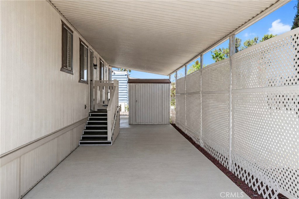 1121 Via Contento Property Photo 6