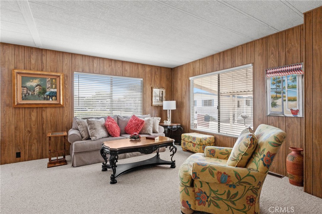 1121 Via Contento Property Photo 7