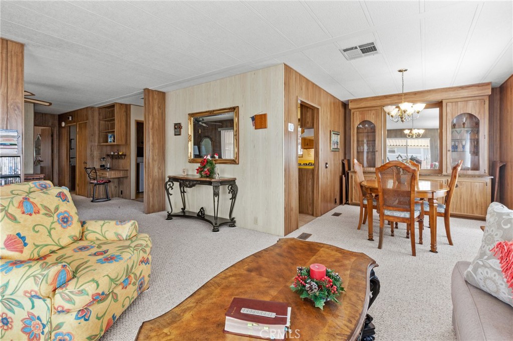 1121 Via Contento Property Photo 9