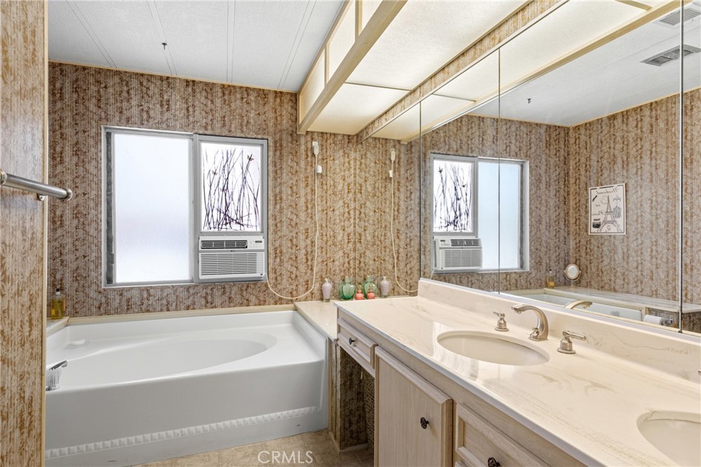 1121 Via Contento Property Photo 23