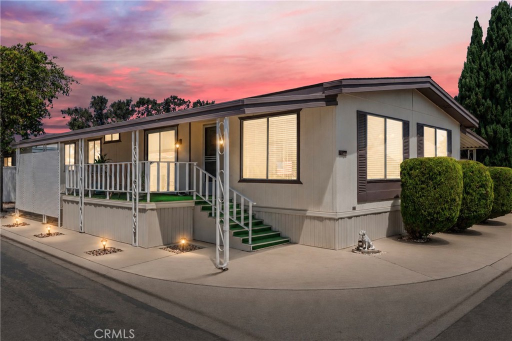 1121 Via Contento Property Photo 32