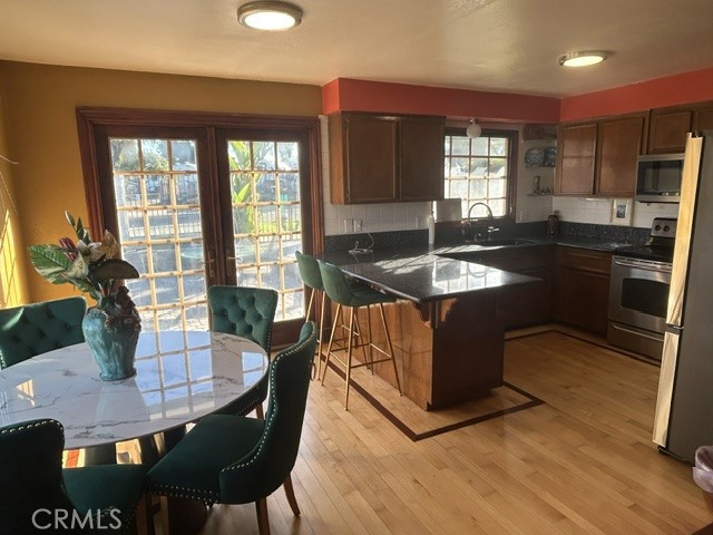 1150 -1154 Pacific Property Photo 4