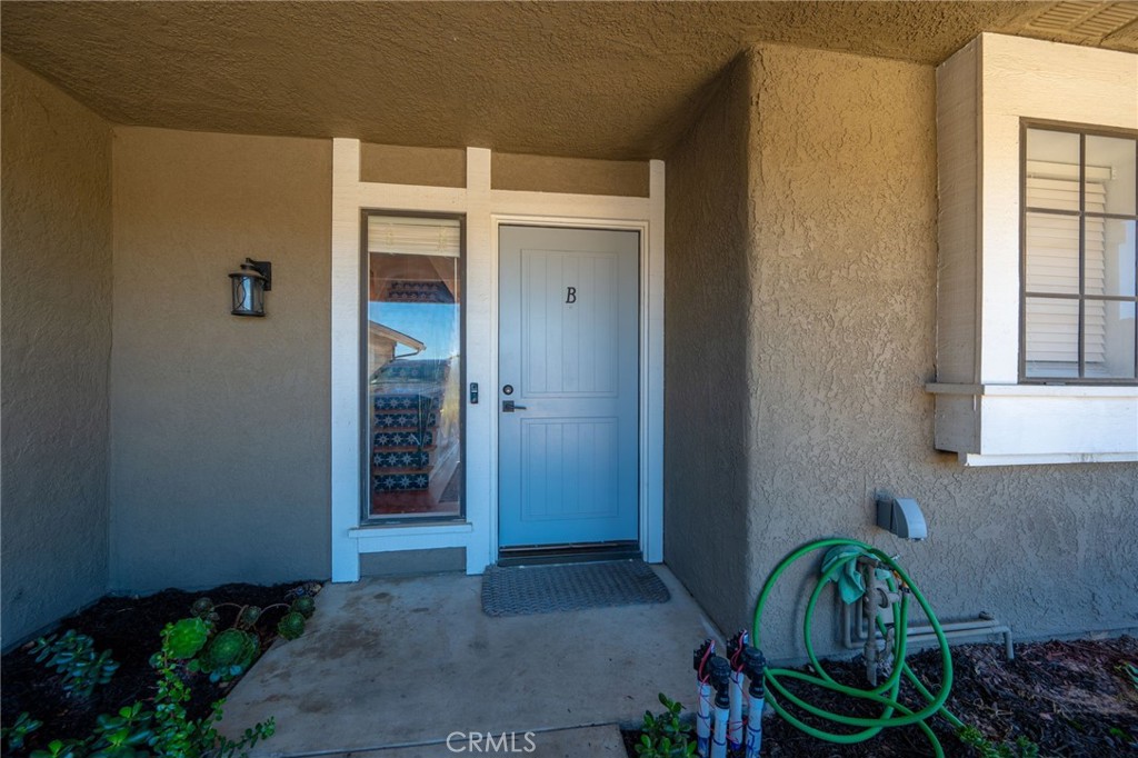 1210 E Foster Road B Property Photo 4