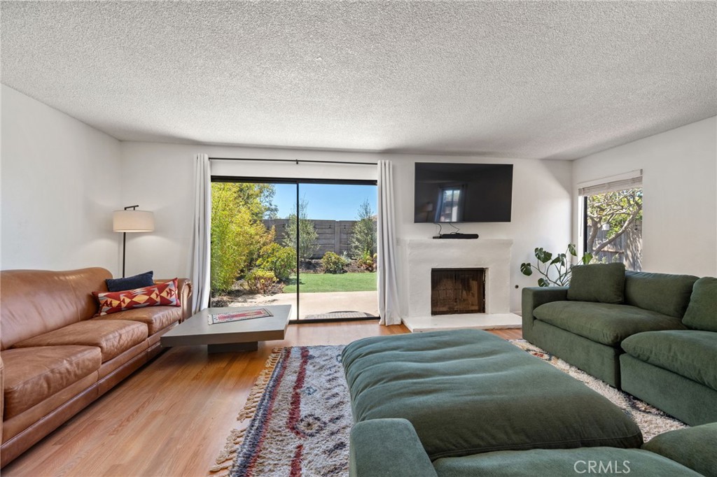 1210 E Foster Road B Property Photo 6