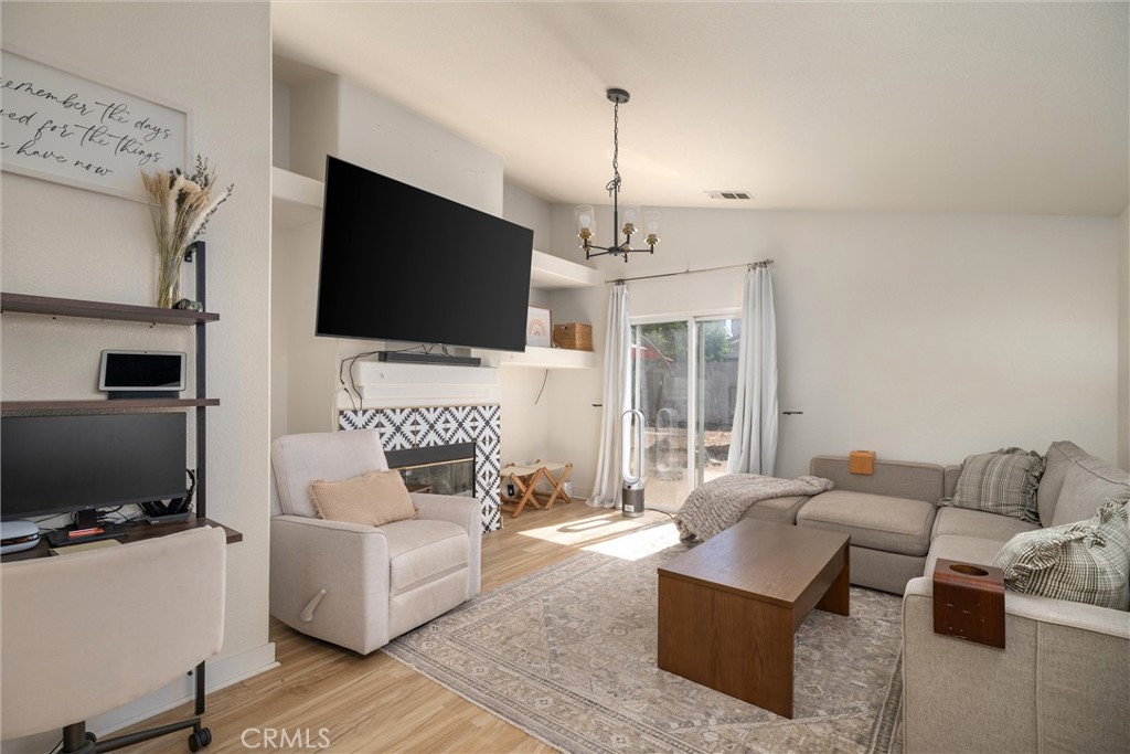 2208 Pullman Avenue Property Photo 4