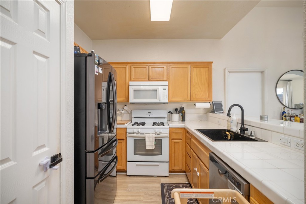 2208 Pullman Avenue Property Photo 9
