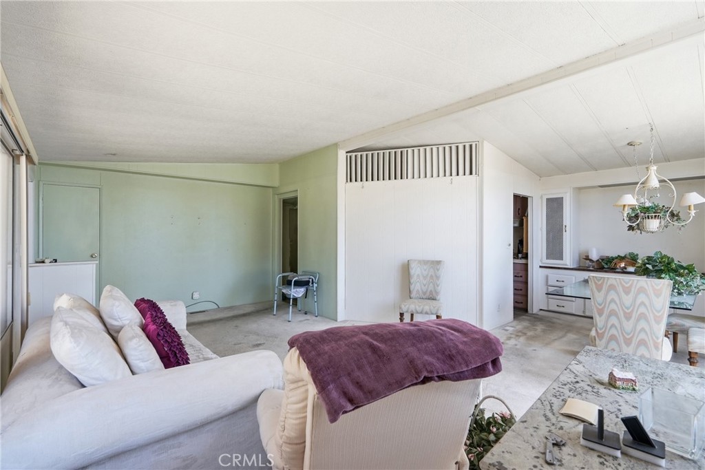 20 Via Santa Barbara Property Photo 5