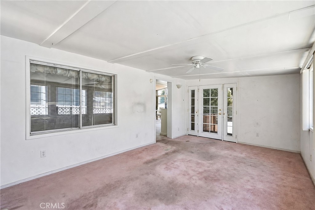 20 Via Santa Barbara Property Photo 12