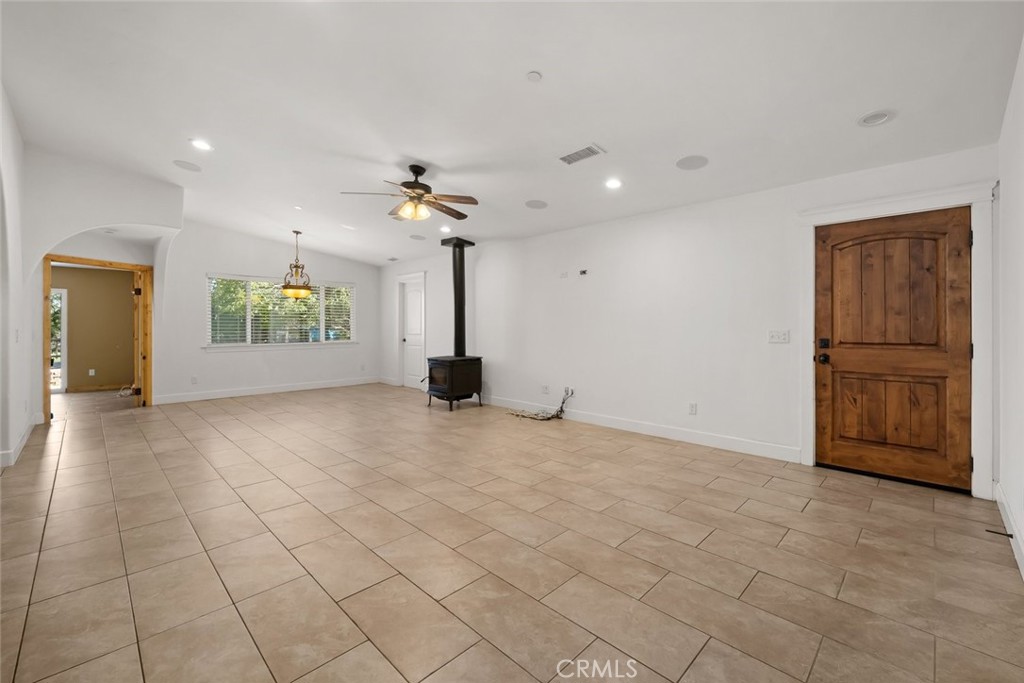 726 Gough Avenue Property Photo 6