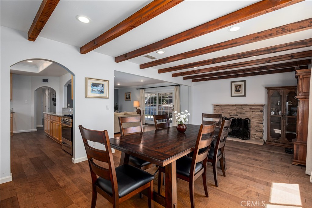 4976 Pleasant Property Photo 10