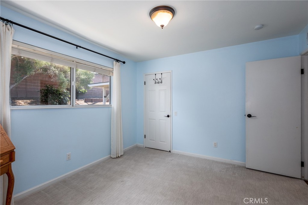 4976 Pleasant Property Photo 20