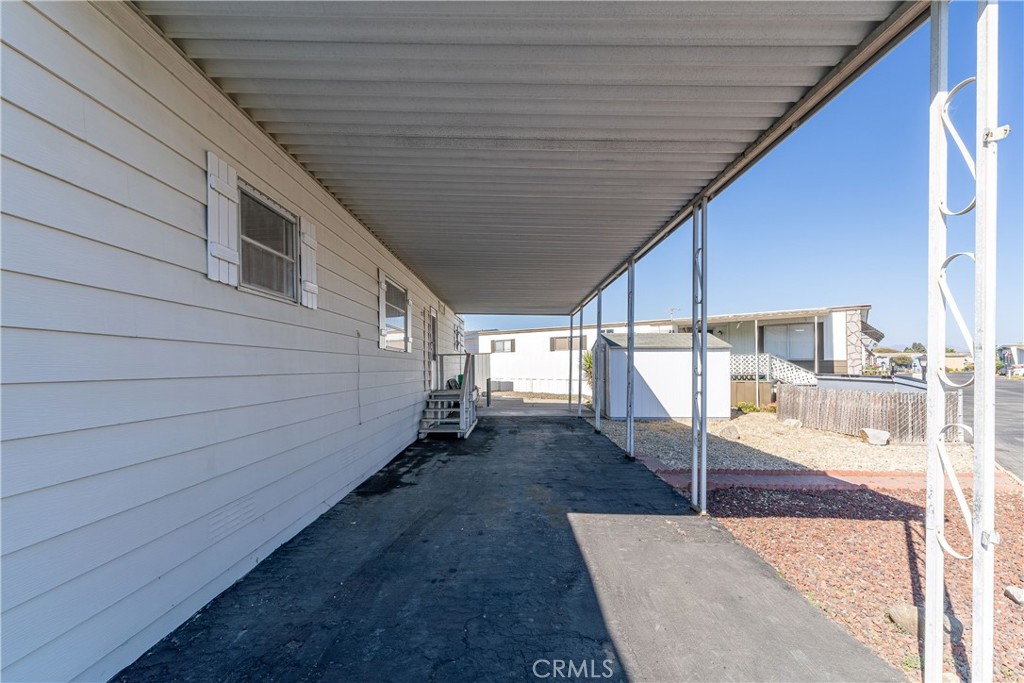 1701 S Thornburg 18 Property Photo 14