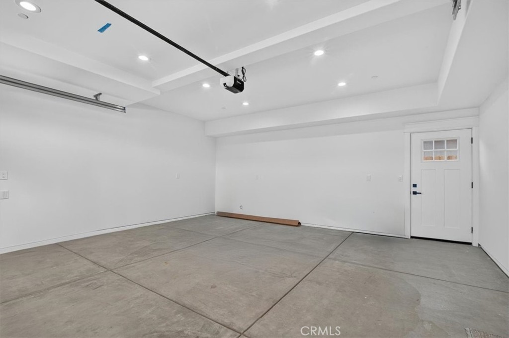 275 N 4th Street Property Photo 28