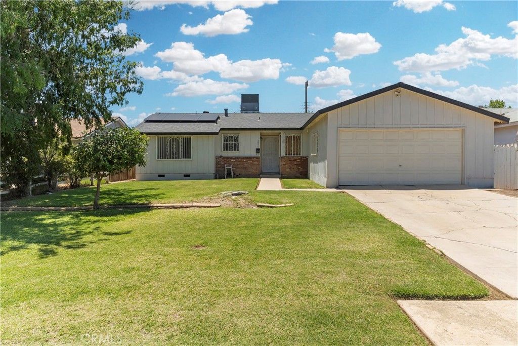 2804 Pomona Property Photo 2
