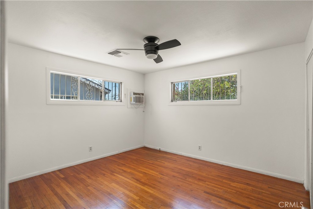 2804 Pomona Property Photo 22