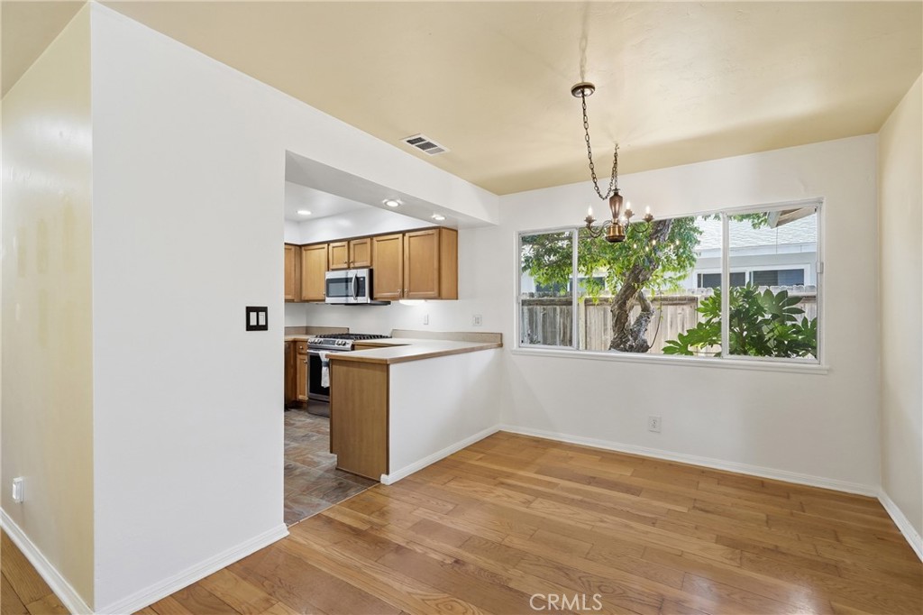 1108 E Mango Property Photo 13