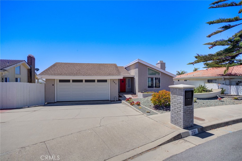 261 Coral Court Property Photo 4