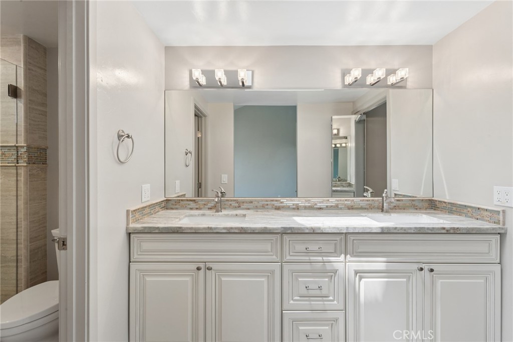 261 Coral Court Property Photo 32