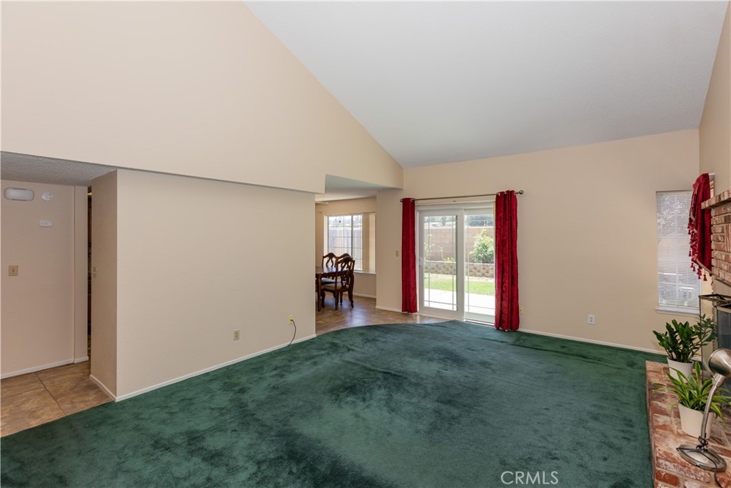 422 Sherwood Place Property Photo 11