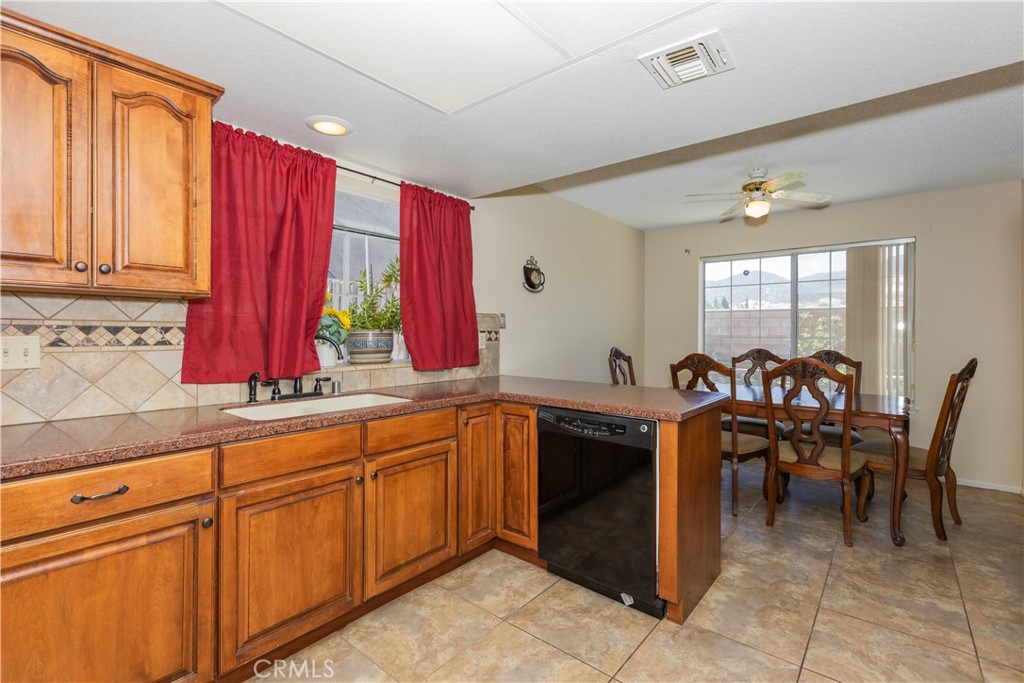 422 Sherwood Place Property Photo 14