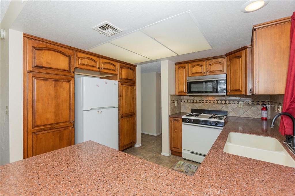422 Sherwood Place Property Photo 16