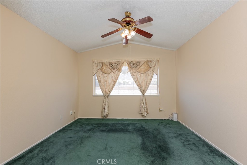 422 Sherwood Place Property Photo 28