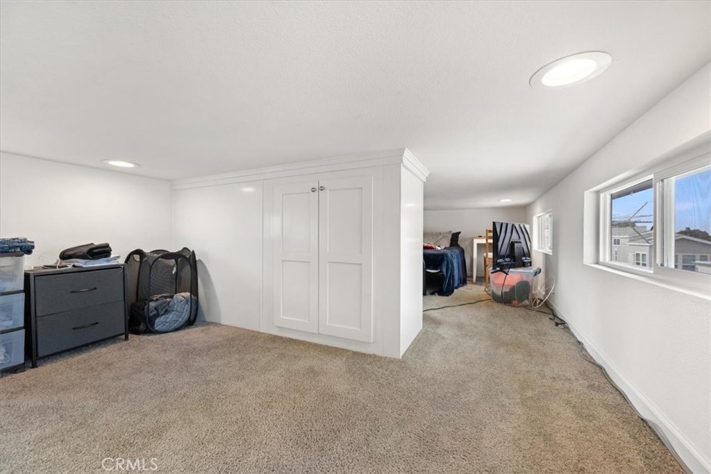 1477 W Grand Ave 40 Property Photo 18