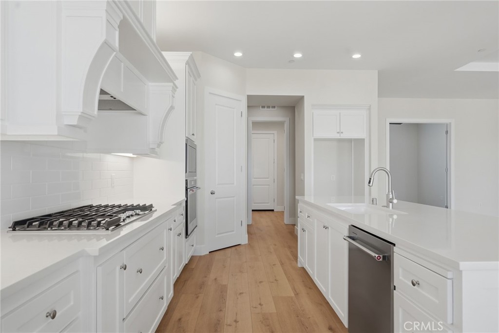 16513 Starview Court Property Photo 8