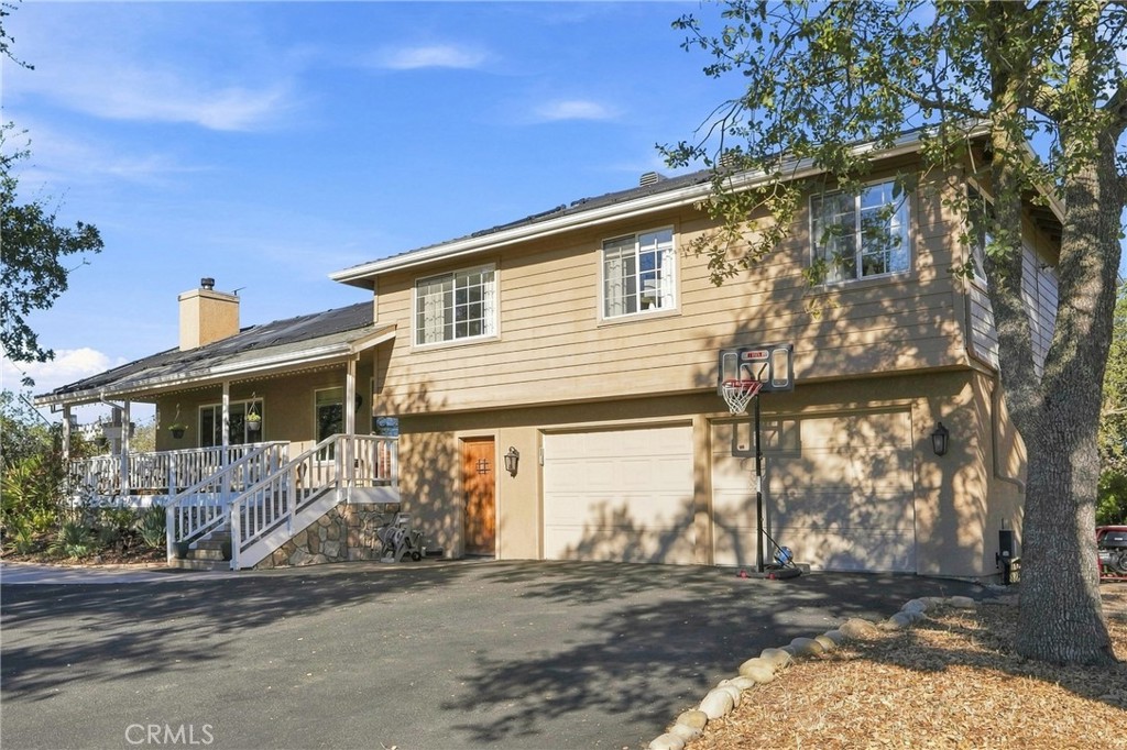 5680 High Ridge Property Photo 9