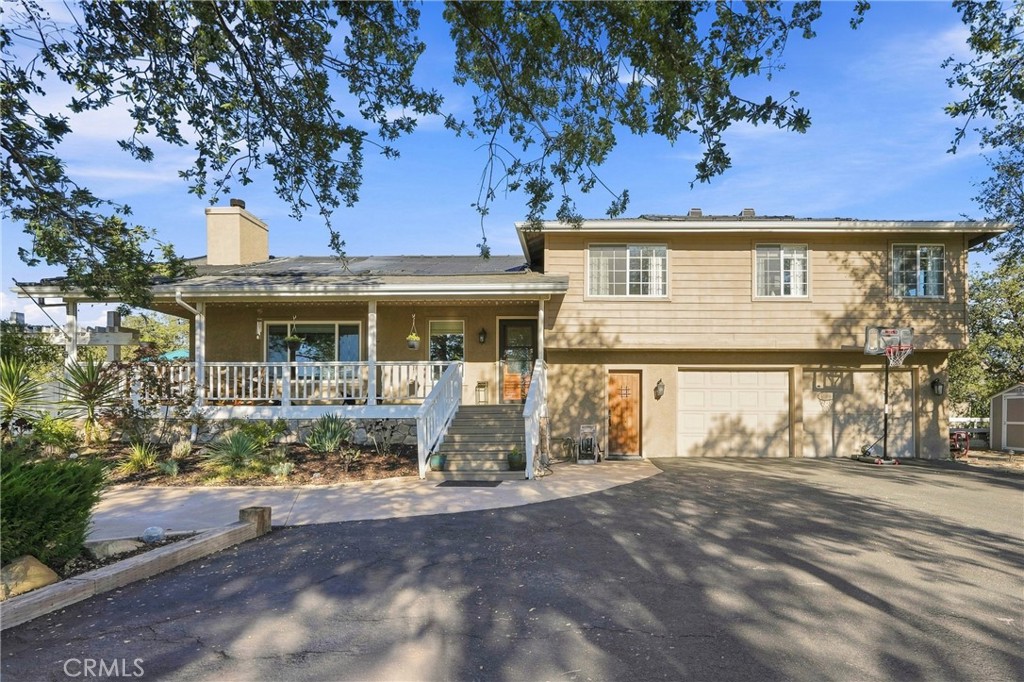 5680 High Ridge Property Photo 10