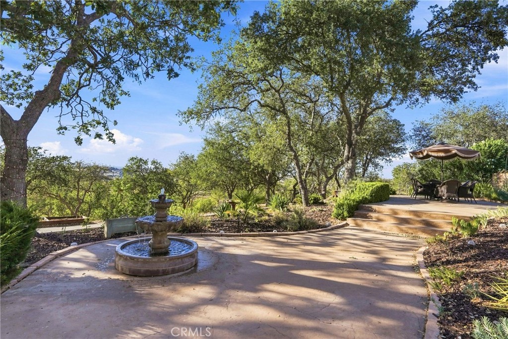5680 High Ridge Property Photo 12