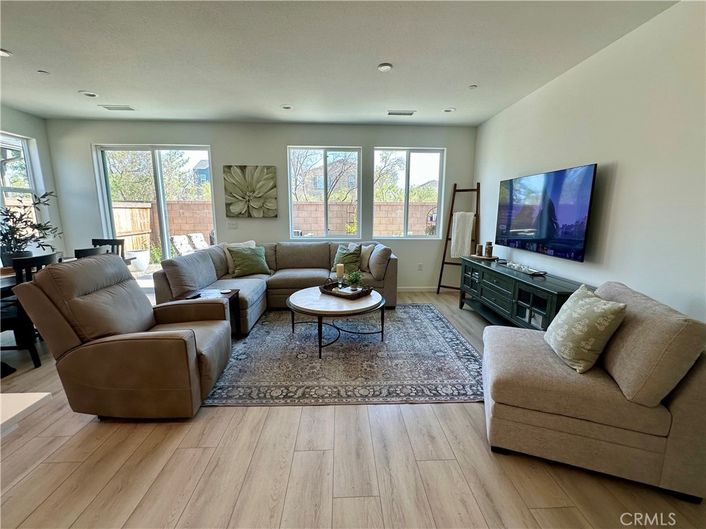 697 Grace Property Photo 14