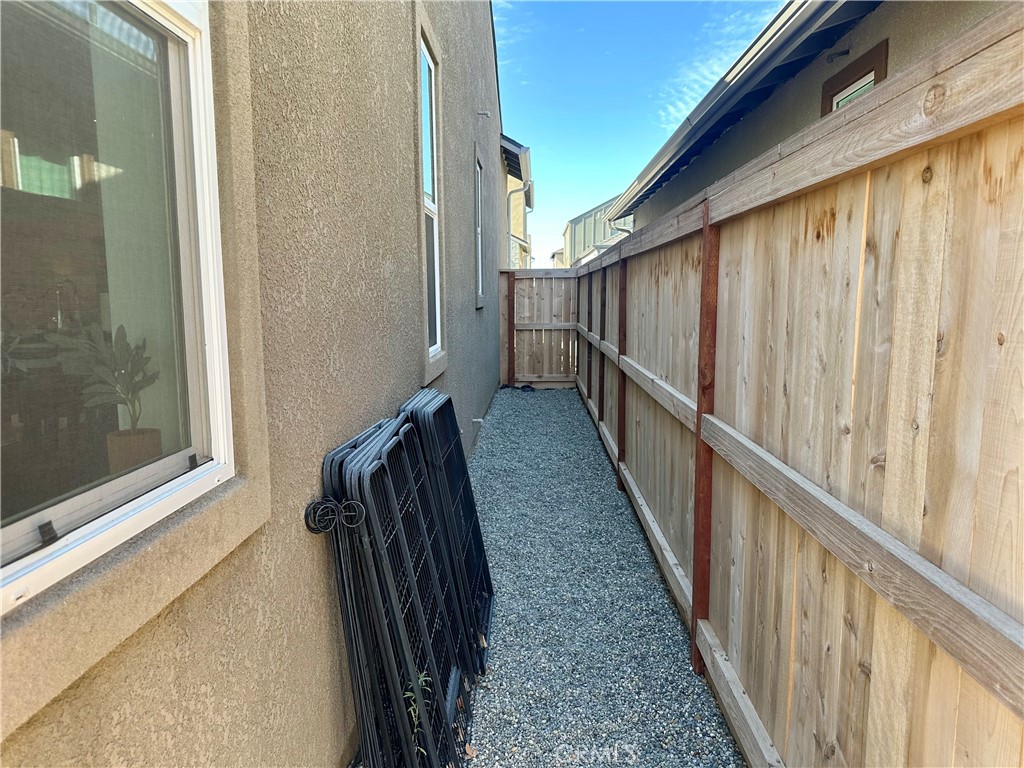 697 Grace Property Photo 36