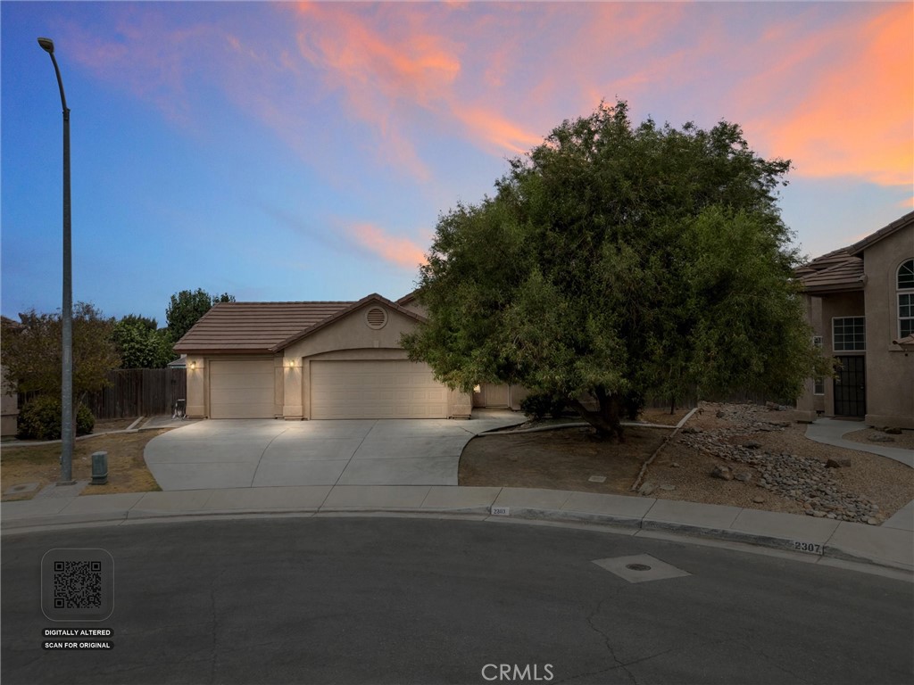 2303 Trentino Property Photo 1