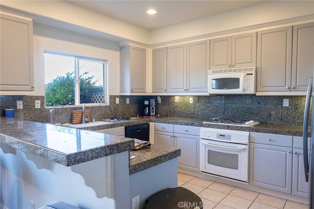 2327 Westbury Property Photo 15