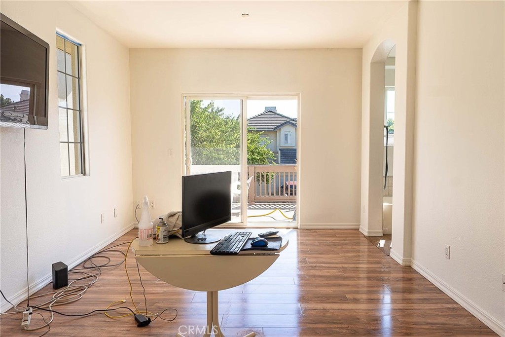 2327 Westbury Property Photo 19