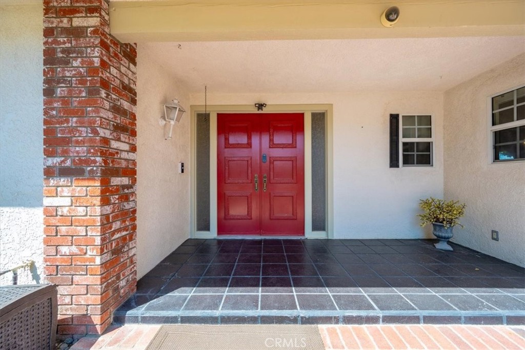4301 Lynnhurst Circle Property Photo 8