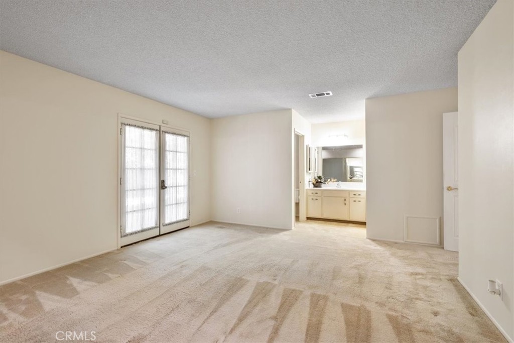 4301 Lynnhurst Circle Property Photo 23