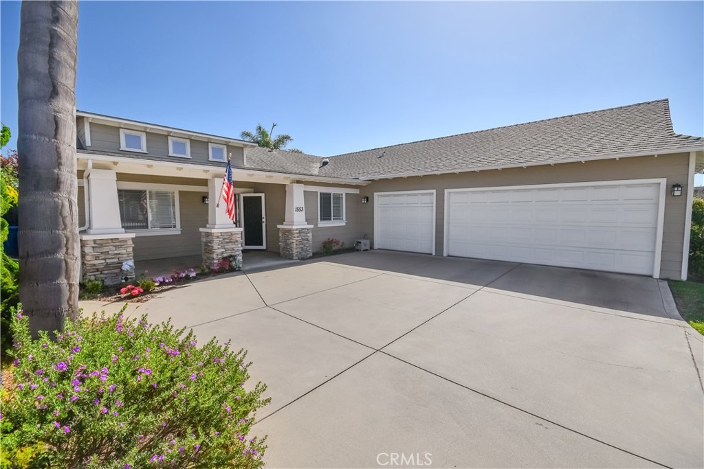 1553 Blackberry Avenue Property Photo 2