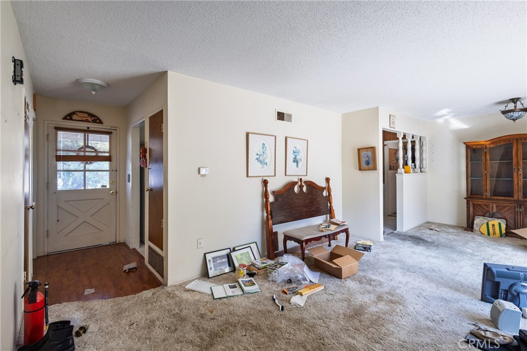1136 Patterson Property Photo 5