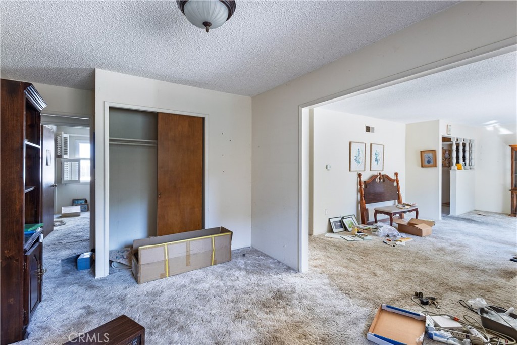 1136 Patterson Property Photo 9
