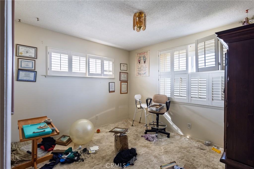 1136 Patterson Property Photo 17