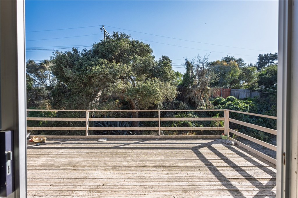 1136 Patterson Property Photo 34
