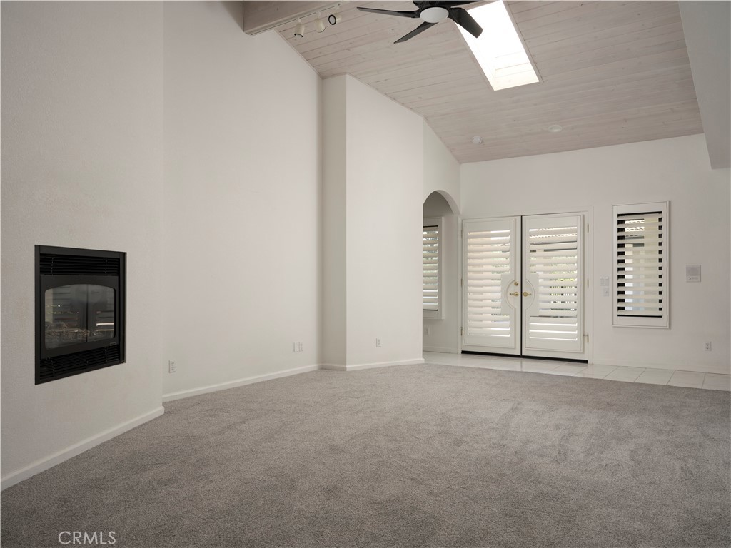 875 Golden Hawk Property Photo 6