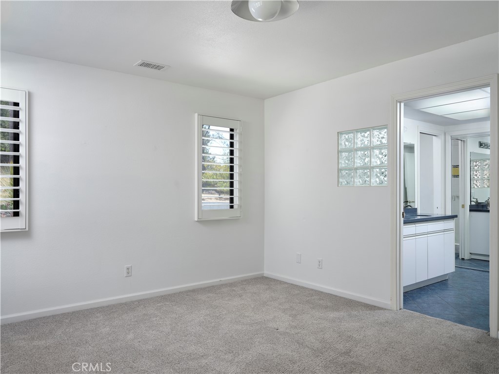 875 Golden Hawk Property Photo 14