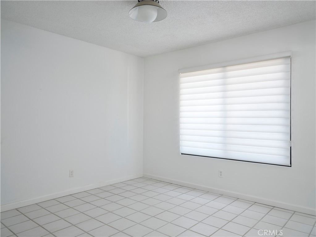 875 Golden Hawk Property Photo 19